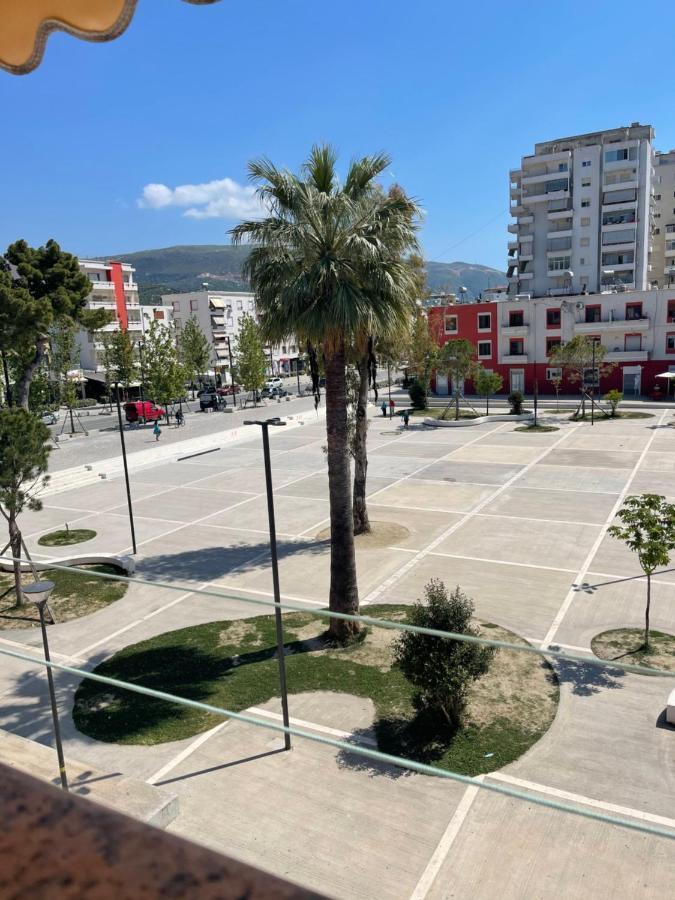 Sunkissed Centre Apartment Влёра Экстерьер фото
