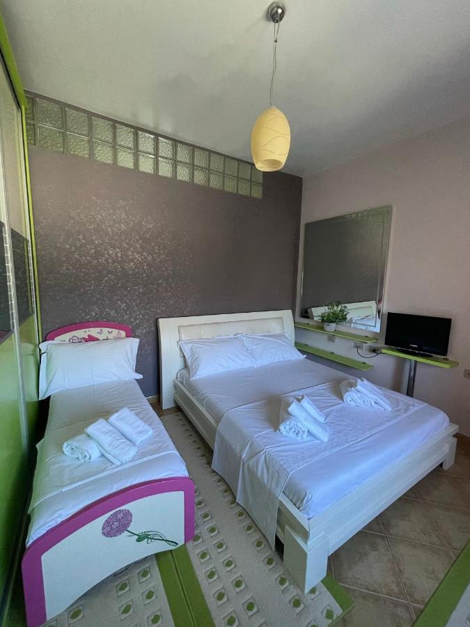 Sunkissed Centre Apartment Влёра Экстерьер фото
